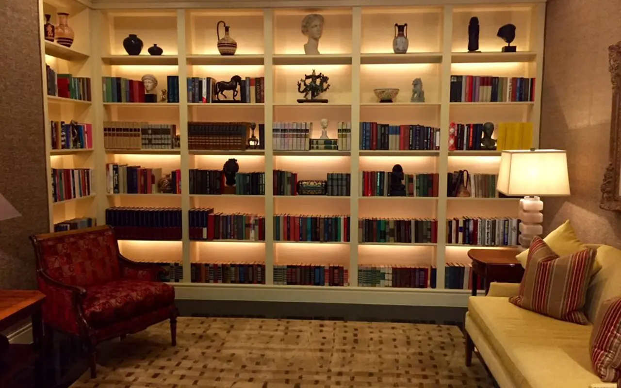 Under Cabinet And Shelving Lights
